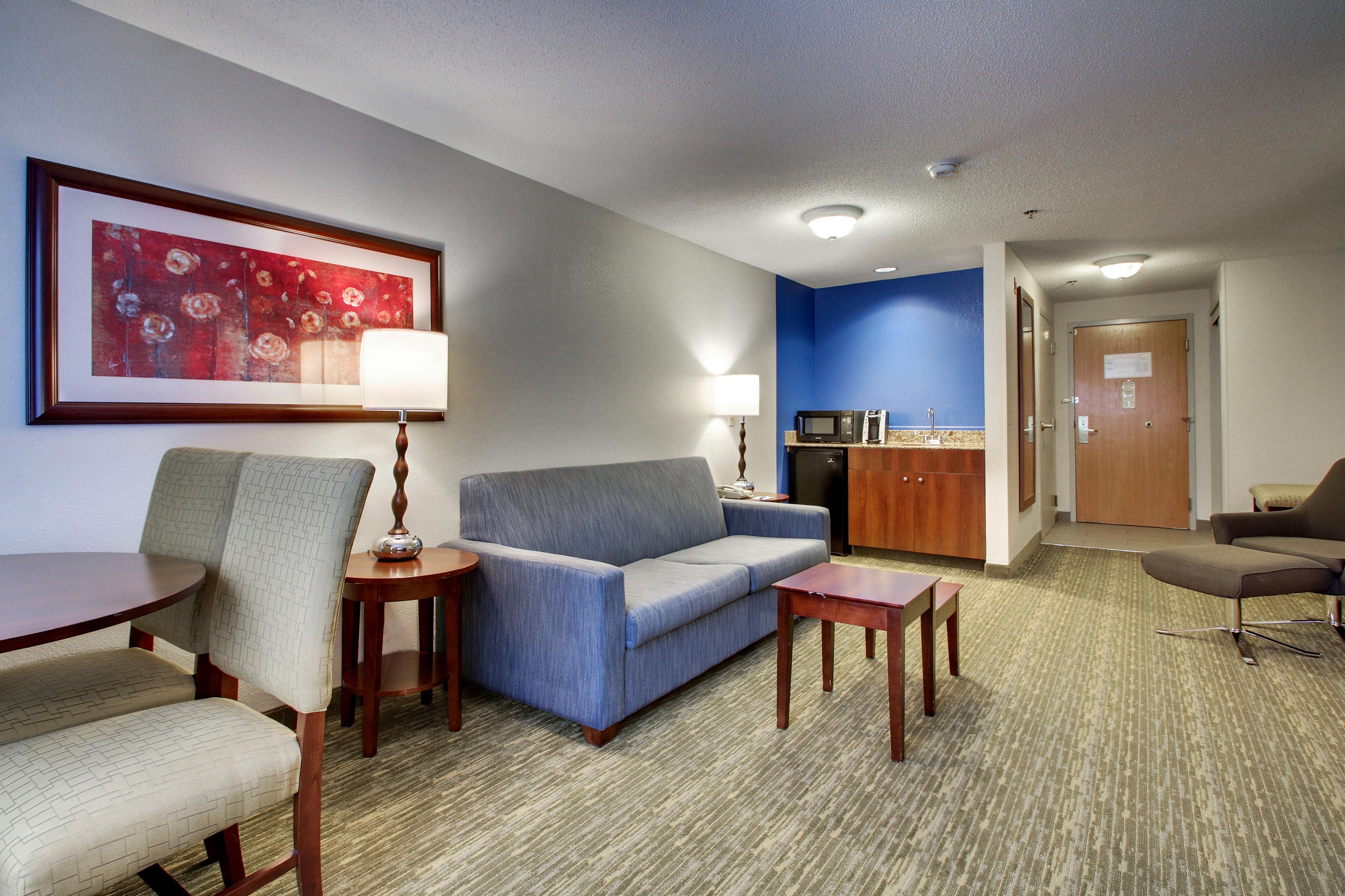 Holiday Inn Express & Suites - Lincoln East - White Mountains By Ihg Exterior photo